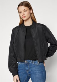 ONLY ALMA  - Bomber bunda - black