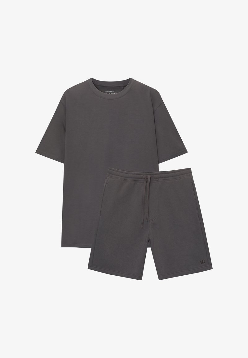 Redbridge Basic joggingpak voor heren, tracksuit, set T-shirt en broek, zwart, L Redbridge Basic joggingpak voor heren, tracksuit, set T-shirt en broek, zwart, L