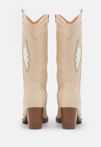 Even&Odd Wide Fit Botas camperas - off-white