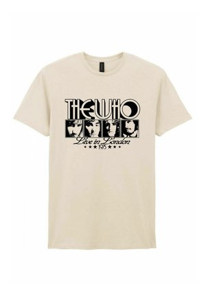 Beżowa koszulka z czarnym napisem "THE WHO Live in London 1975" oraz czarno-białymi portretami czterech członków zespołu w kwadratach.