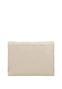 Portafoglio in pelle beige con motivo trapuntato lungo il bordo superiore, caratterizzato da linee pulite e cuciture ordinate. Forma rettangolare compatta.