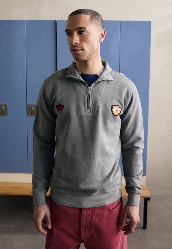 MANCHESTER UNITED ICON HALF ZIP - Club wear
