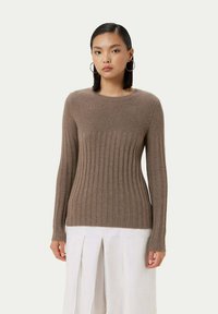 GOBI Cashmere CREW NECK - Stickad tröja - taupe