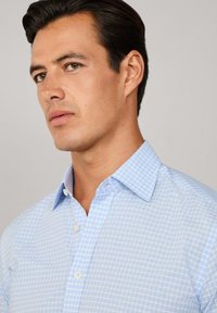 Hackett London SMART CHECK - Camisa - sky blue