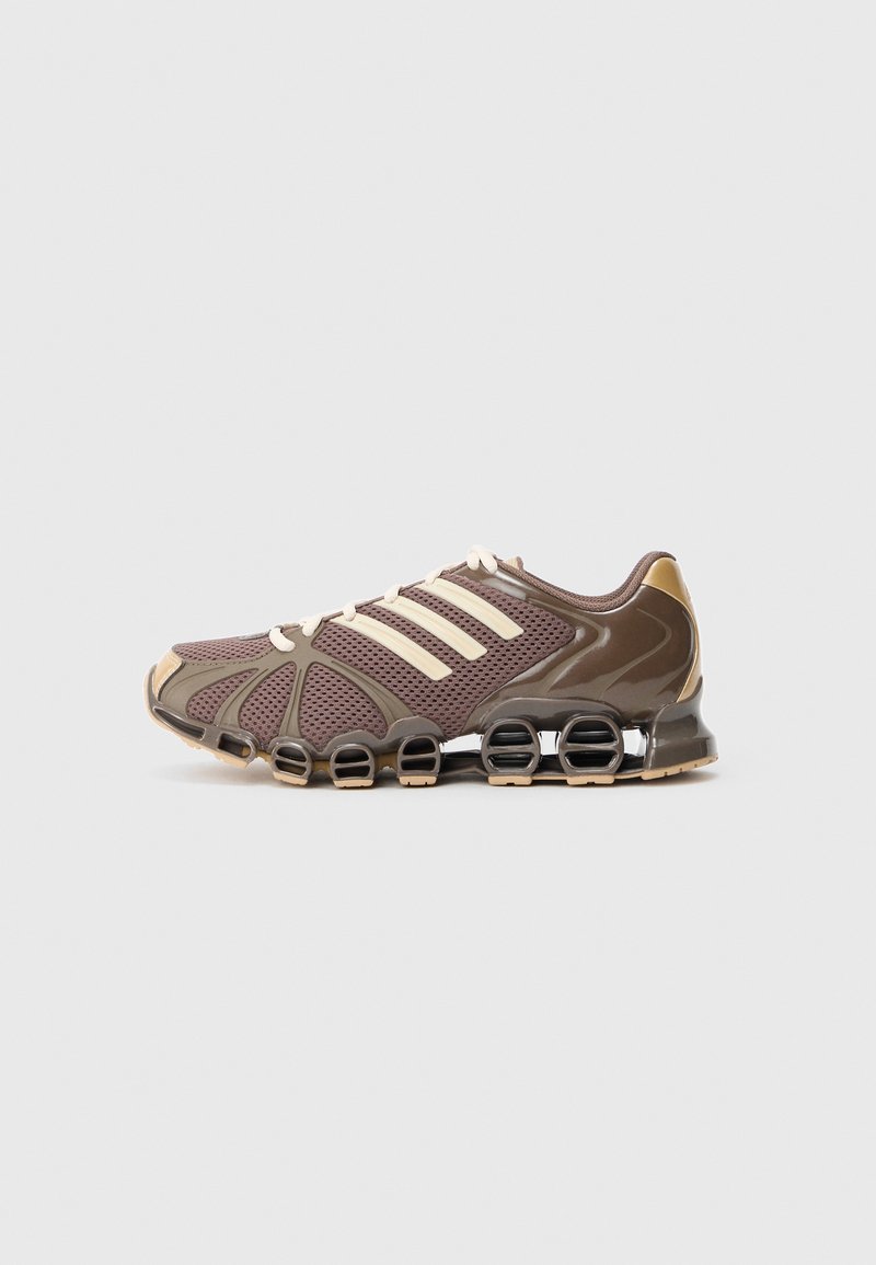 adidas Originals MEGA GHOSTRIDE earth strata/wonder white/gold-coloured/brown