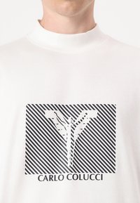 Thumbnail Image 7