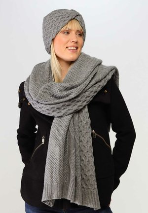 Scarf - grey