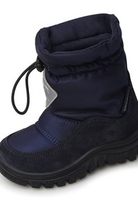 Marinblå vintersko med övre i mjuk textil och mockadetaljer. Utrustad med ett snörsystem som kan dras åt och en strukturerad gummisula.