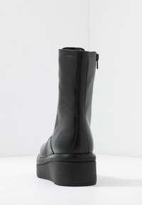 Vagabond Botines con plataforma - black