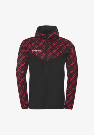 Sort jakke med rødt og sort abstrakt mønster på ærmerne og den øverste del af brystet. Har lynlås foran og hætte. Letvægtsdesign.