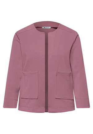 Fioletowo-różowa kurtka z odkrytym przodem, długimi rękawami i dwoma naszywanymi kieszeniami z przodu, z okrągłym dekoltem i prostymi detalami przeszyć.