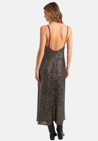 THE-ARE LENTEJUELAS - Robe de soirée - grey