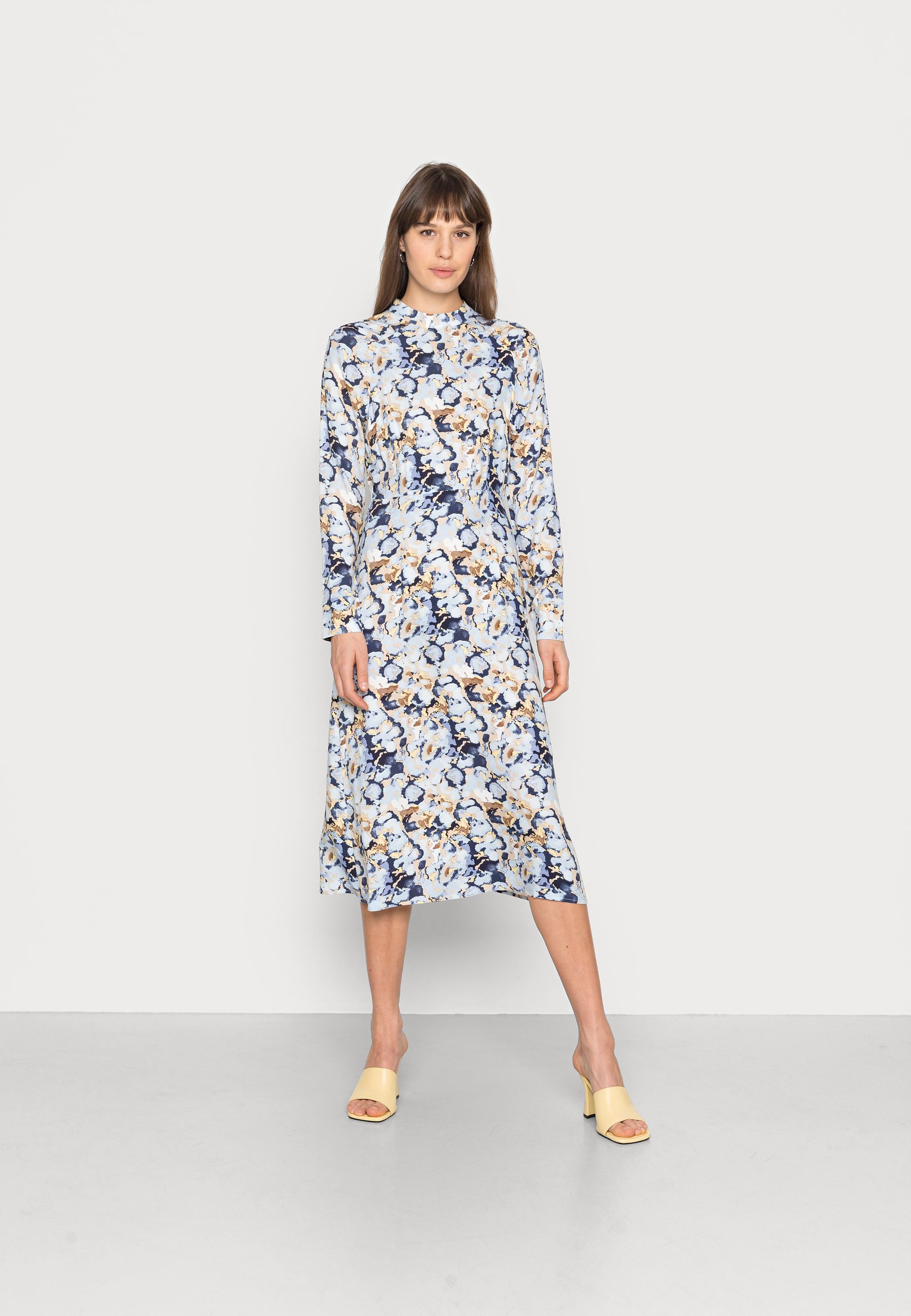 Vila VIELODIE MIDI DRESS - Maxi dress - off-white / lilac/off-white -  Zalando.co.uk