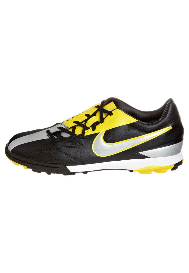 turfy nike total 90
