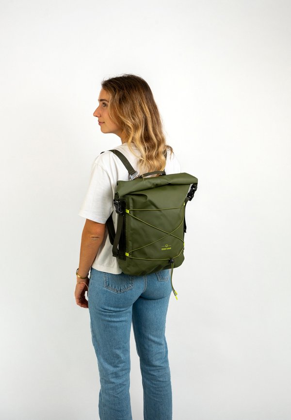 MYLES - Tagesrucksack - olive