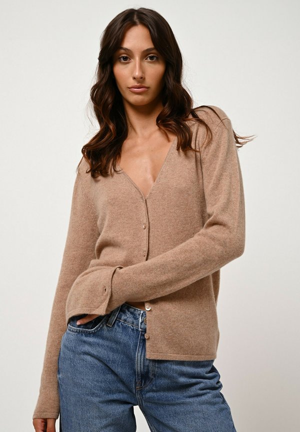 CHALAIS - Strickjacke - mottled camel