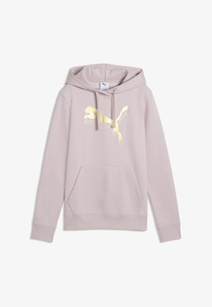 Jasnoróżowa bluza z kapturem z kieszenią z przodu i metalicznym złotym logo Puma na piersi, przedstawiona na białym tle.