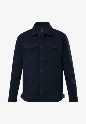 Marineblaue Jacke aus weichem Material, mit zwei Brusttaschen, Knopfschluss und einem Kragen. Nahtdetails verleihen Struktur.