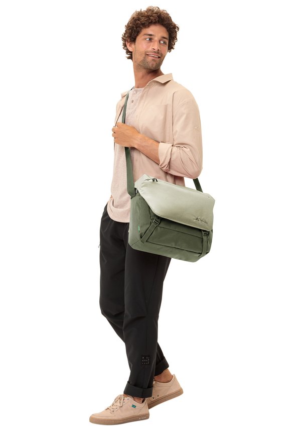 ROM  - Umhängetasche - cedar wood