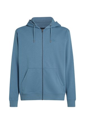 Vaaleansininen vetoketjullinen huppari pehmeästä kankaasta. Varustettu edessä vetoketjulla, kahdella sivutaskulla ja nyörillä säädettävällä hupulla. Logo vasemmassa rinnassa.