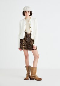 GAP CASHSOFT CREW CARDI - Kardiganas - ivory frost