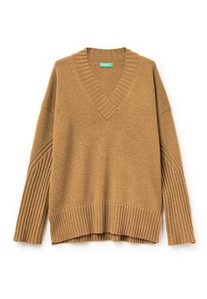 - Sweter