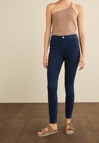 Next FLY FASTEN - Skinny-Farkut - rinse