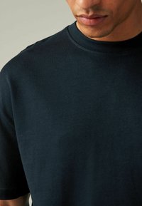 Next HEAVYWEIGHT 3 PACK - Basic póló - navy blue pink ecru