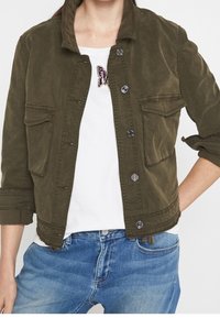 comma casual identity Let jakke / Sommerjakker - khaki