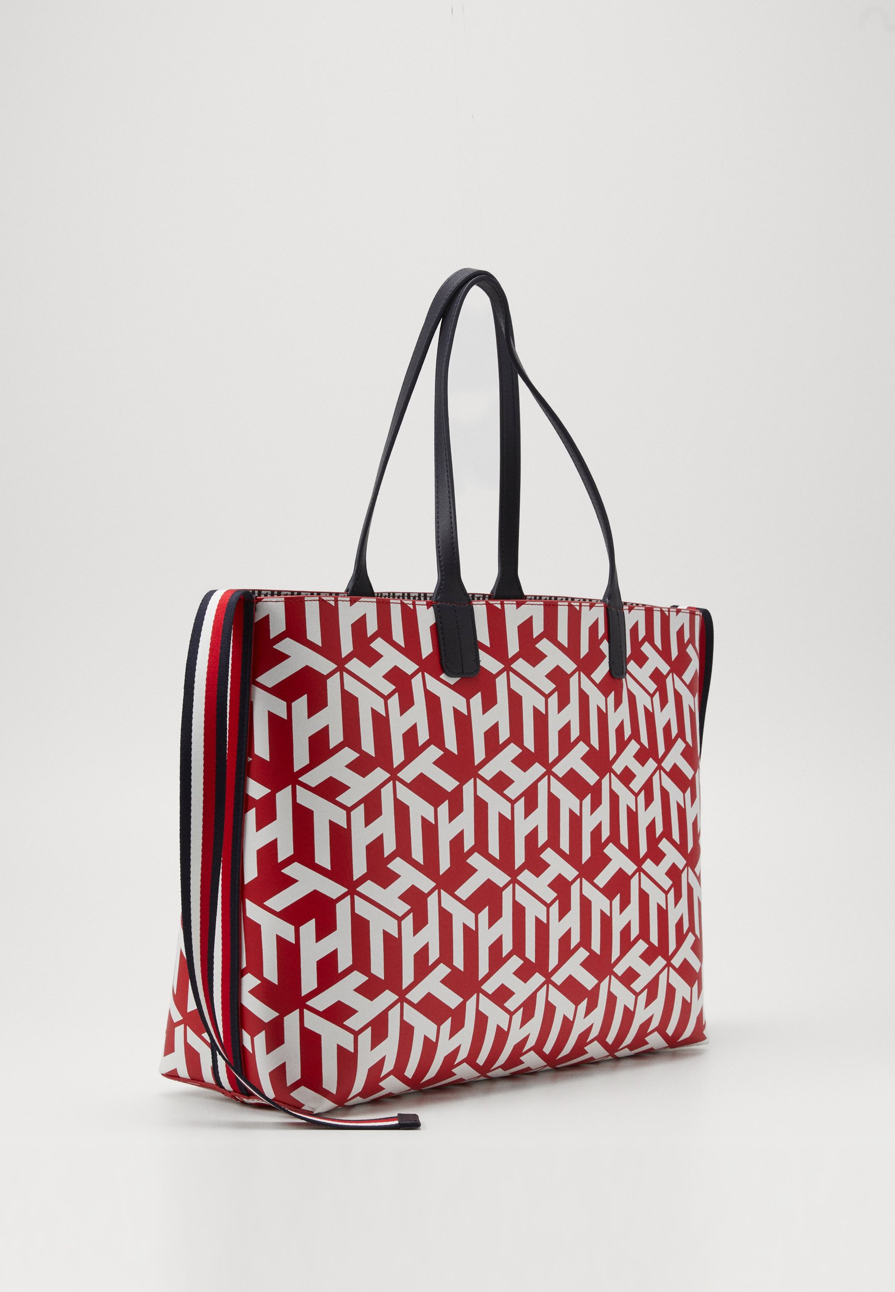 iconic tommy tote monogram