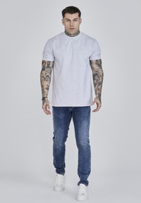 Thumbnail Image 2