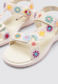 Pablosky Sandalias de senderismo - beige