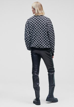 Sweatshirt - black