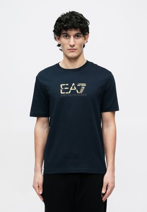 TRAIN PREMIUM LABEL M TEE SPECIAL LOGO - Nyomott mintás póló - blue