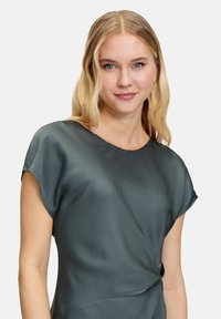 Vera Mont Freizeitkleid - grey olive