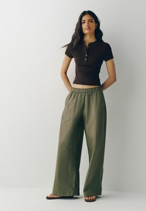 THE SET, 2 PACK  - Trousers - cream stripe khaki green