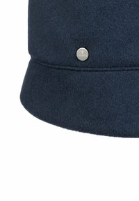 Thumbnail Image 3