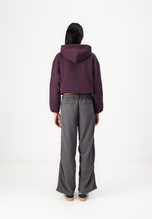 Low-Rise Super Baggy Pants - Relaxed fit jeans - magnet2