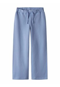 Svjetloplave široke hlače napravljene od mekanog materijala s elastičnom pasicom i podesivim vezicom. Nema vidljivih uzoraka ili dodataka.