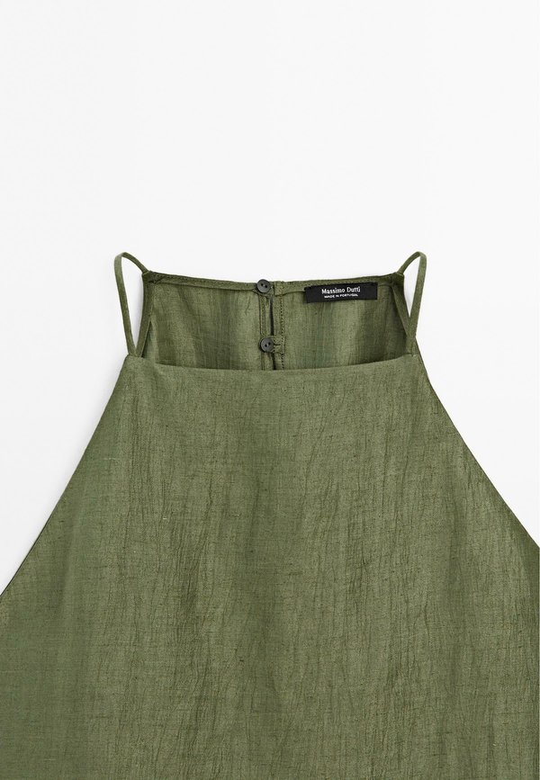 TEXTURED BLEND WITH GATHERED DETAIL - Blouse3