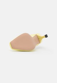 BOSS CHARLOTTE SABOT - Mules de salto - medium yellow
