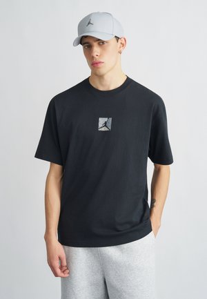 STEEL CREW - Nyomott mintás póló - black/gym red