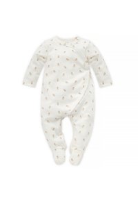Witte baby romper met een herhalend patroon van kleine bruine beren, lange mouwen en een wikkeldesign met drukknopen aan de zijkant.