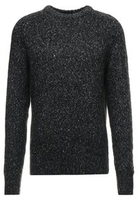 Grijze gebreide trui met een ronde hals, voorzien van een gestructureerd patroon en lange mouwen. De stof heeft een gemêleerd design met lichtere stippen.