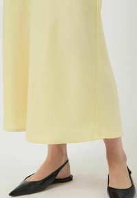 YAS YASPELLA SKIRT - Maxiskjørt - french vanilla