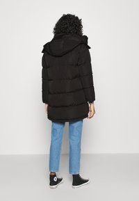 SIKSILK Cappotto invernale - black