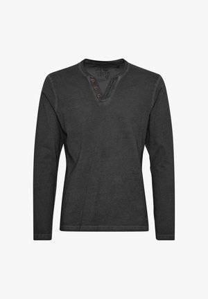 Pitkähihaista mustaa henley-paitaa, joka on valmistettu pehmeästä kankaasta. Ominaisuuksina V-mallinen kaula-aukko, jossa on kolme ruskeaa nappia ja rento istuvuus.