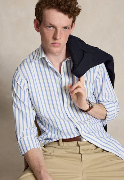 Polo Ralph Lauren CUSTOM FIT STRIPED OXFORD SHIRT - Marškiniai - blue/white