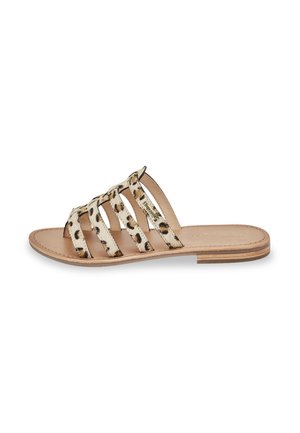 Sandale à bout ouvert avec un design imprimé léopard sur un matériau texturé. Semelle intérieure en cuir lisse et semelle en bois stratifiée pour le soutien.