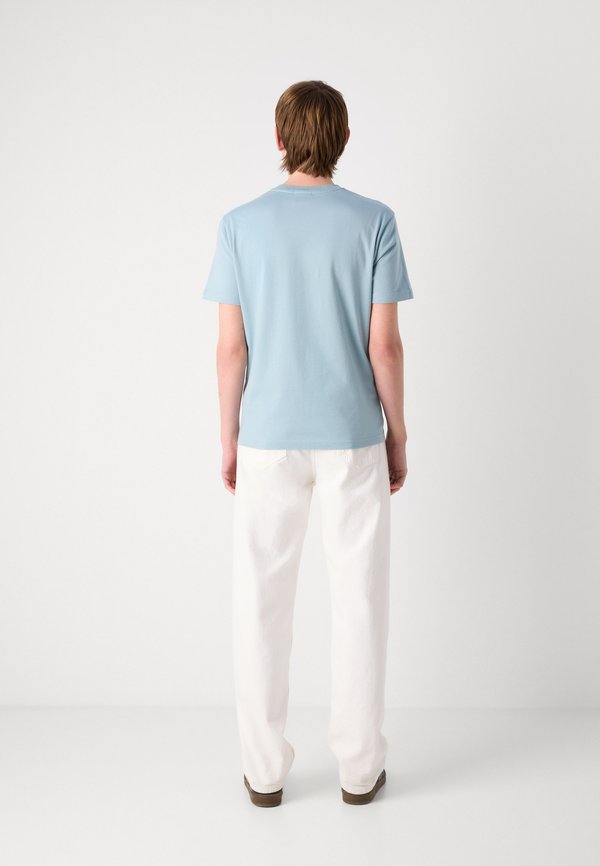 CHEST BOX LOGO - Basic T-shirt - arona2